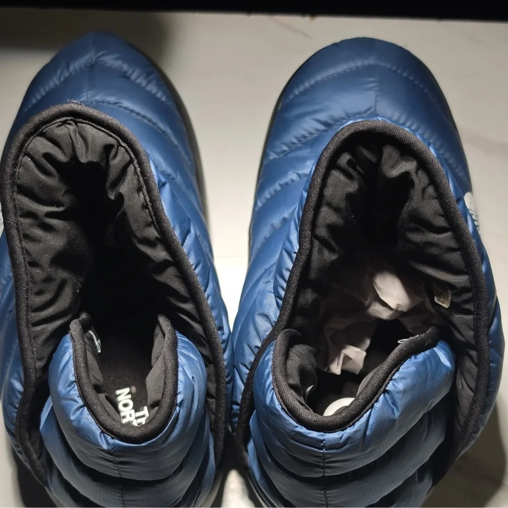 Size 8 The North Face Men's Pull-On Lined Snow Boots Blue/Black Logo‎